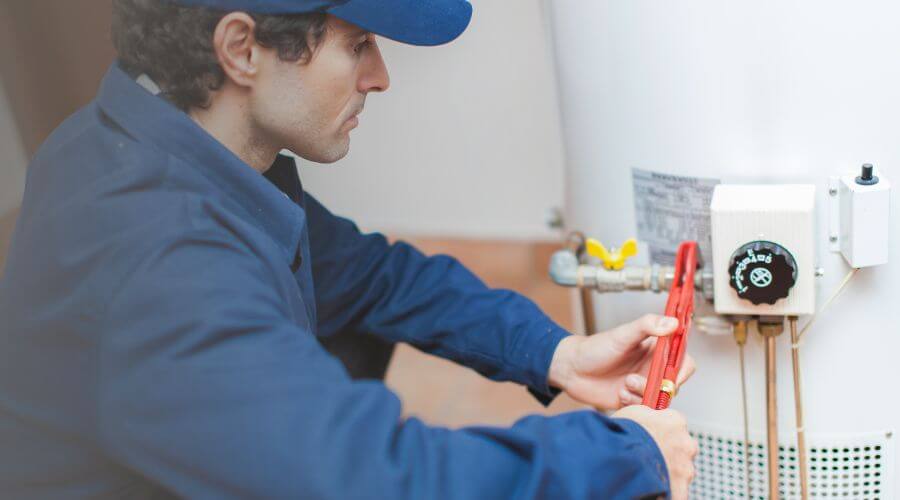 Local water heater installation in Clearmont, MO